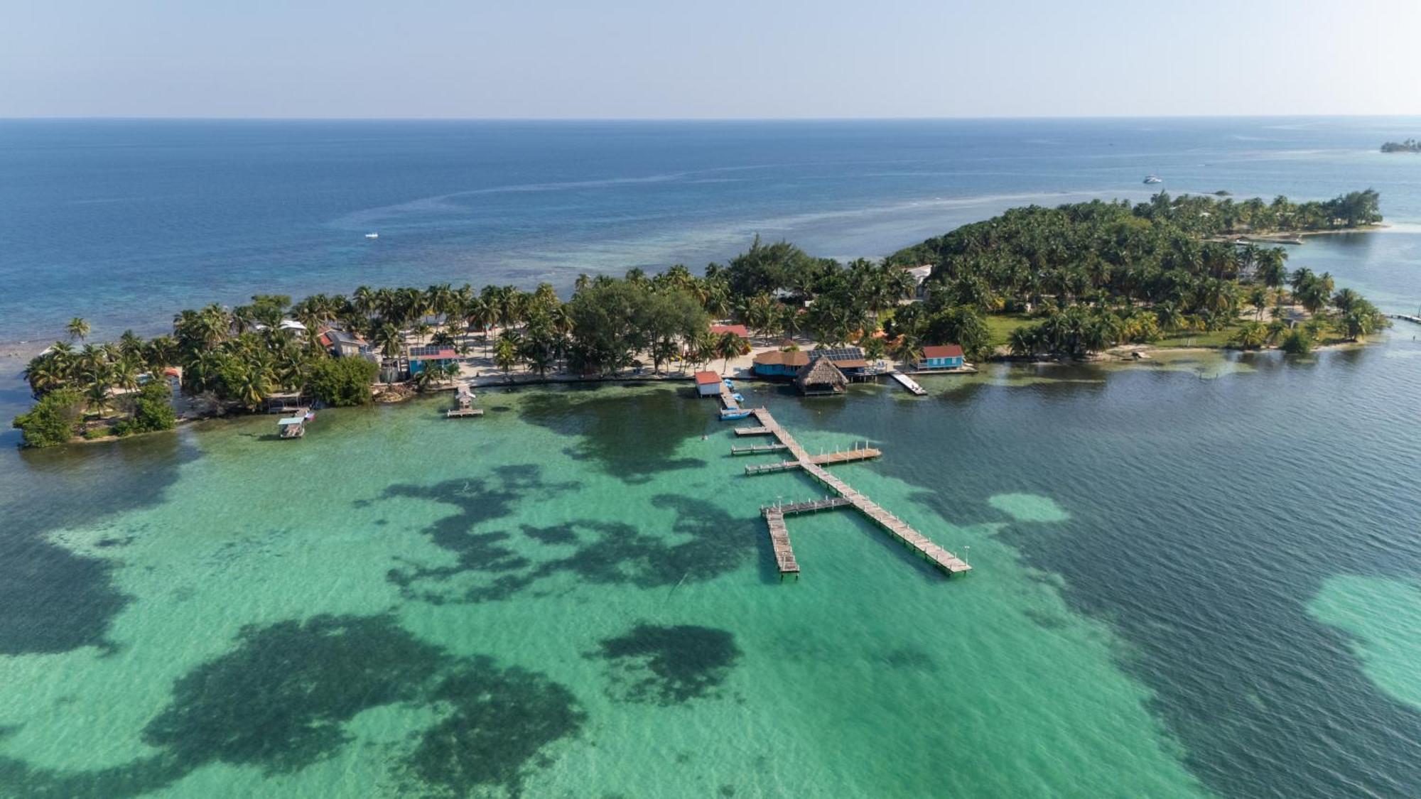 Blue Marlin Beach Resort Dangriga Εξωτερικό φωτογραφία